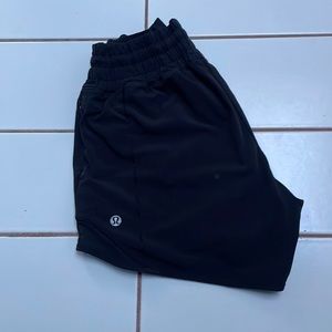 Lululemon Hotty Hot Shorts Black 4 inch size 2